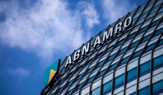 Top ABN-AMRO krijgt opnieuw anonieme brandbrief van managers