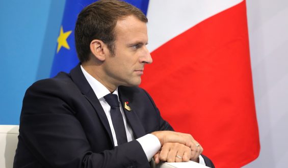 Verhoging van minimumloon aangevraagd door Macron