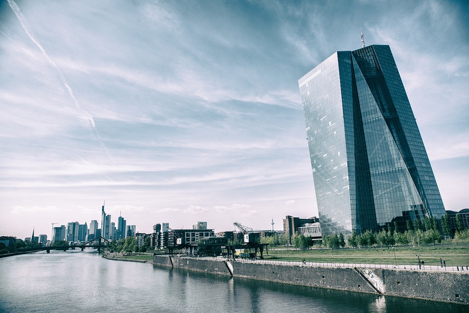 Europese Centrale Bank stopt volledig  met opkoopbeleid