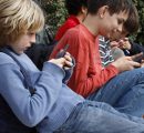 Mobieltjes van kinderen massaal gecontroleerd door ouders