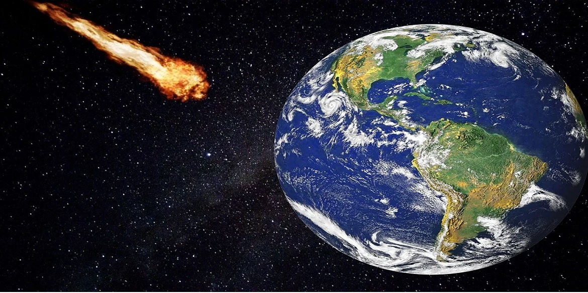 Asteroïde vliegt langs de aarde