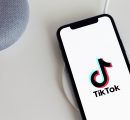 TikTok aangeklaagd voor wijze van omgaan van data van kinderen