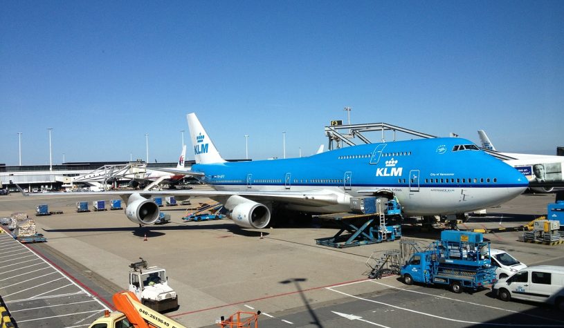 KLM: Oorzaak deel verlies is Nederlandse testverplichtingen.