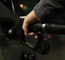 Benzine wordt wéér duurder